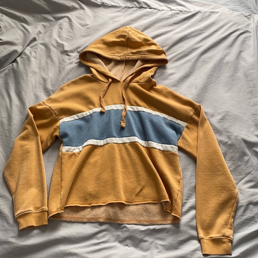 cropped hoodie